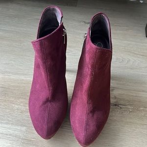 Jessica Simpson Ariel Bootie, Size 9